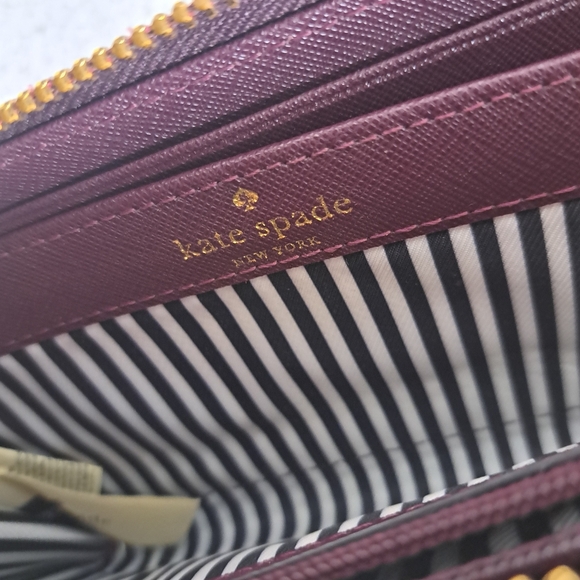 Kate Spade New York  Large Continental Zip Around Leather Wallet - Picture 7 of 13